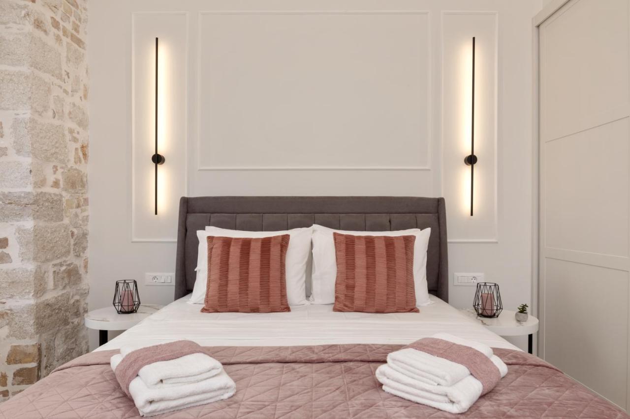 Modern-Vintage Old Town Suites Corfu  Екстер'єр фото
