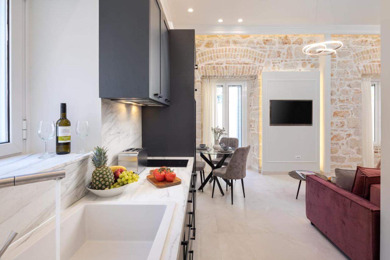 Modern-Vintage Old Town Suites Corfu  Екстер'єр фото