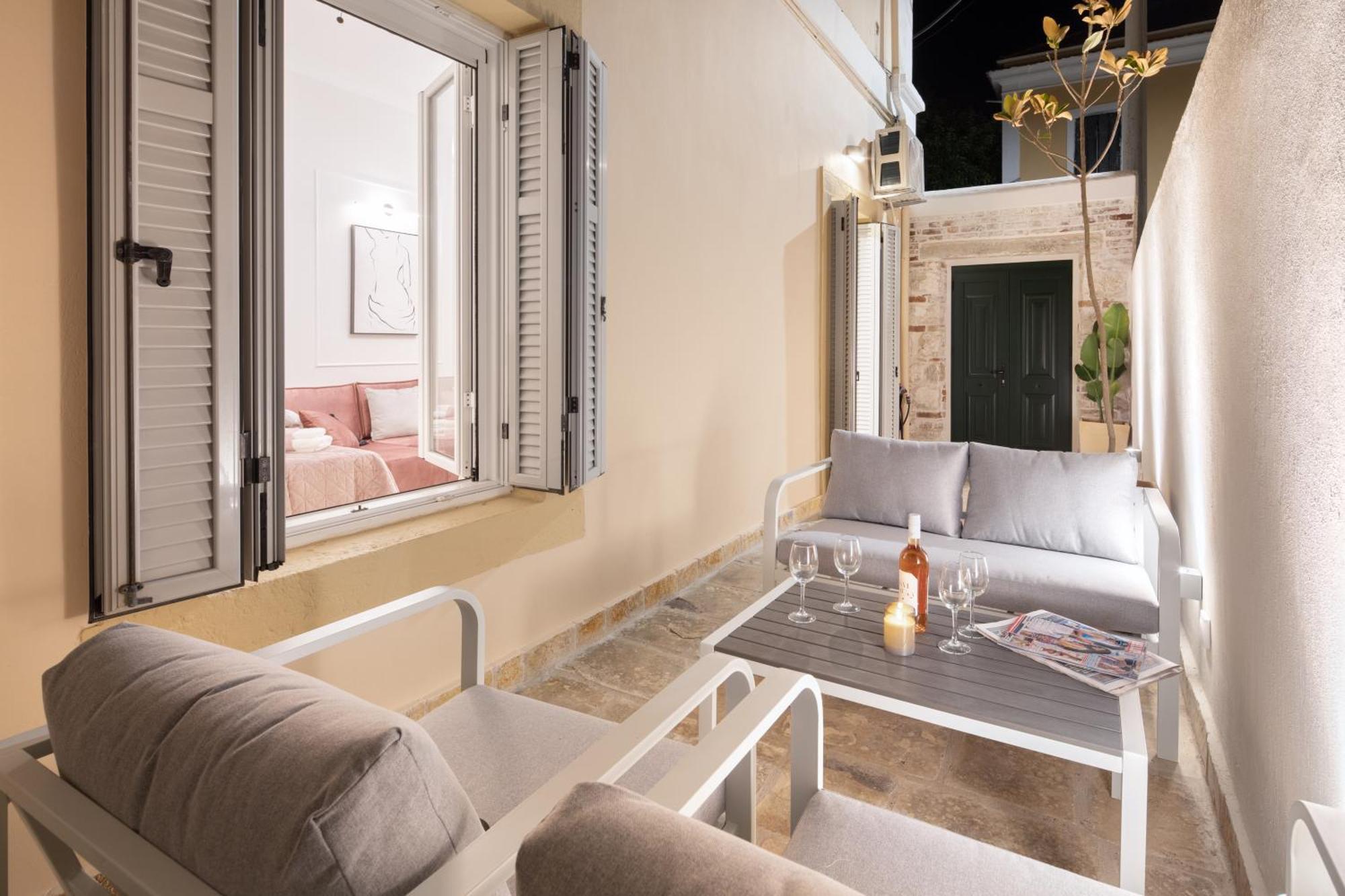 Modern-Vintage Old Town Suites Corfu  Екстер'єр фото