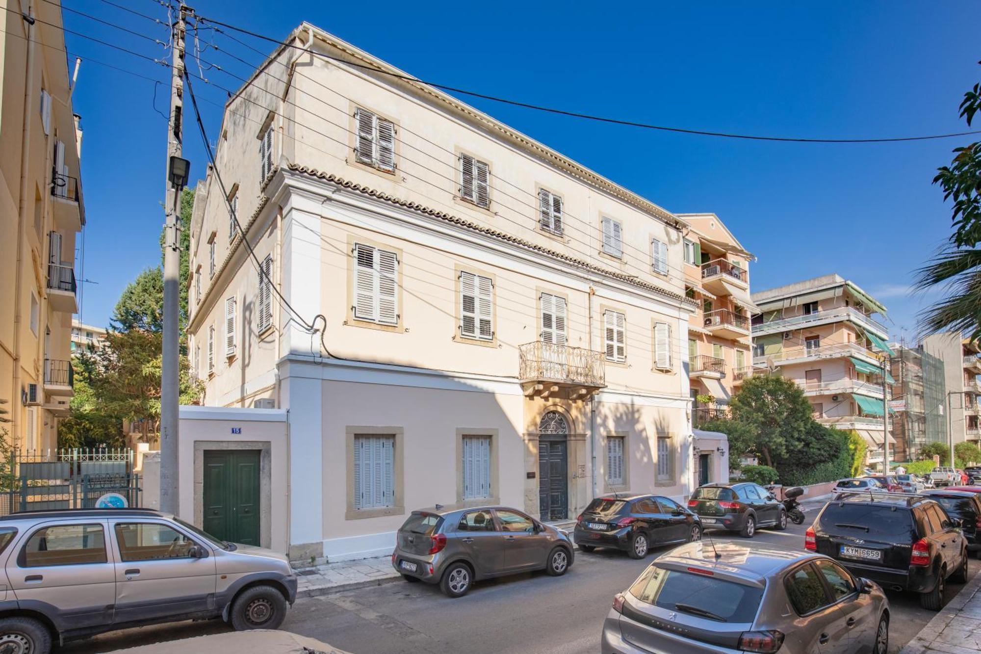 Modern-Vintage Old Town Suites Corfu  Екстер'єр фото